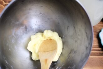 How to make butter with raw milk