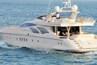 High-End Yacht Charter Brokers in New Hampshire