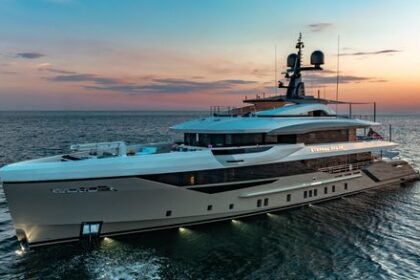 High-End Yacht Charter Brokers in Arizona