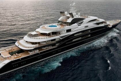 High-End Yacht Charter Brokers in Kansas