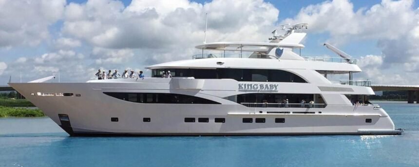 Yacht Charter Brokers in Missouri